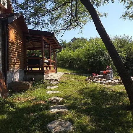 Katarina Doboj,busletic منزل ريفي